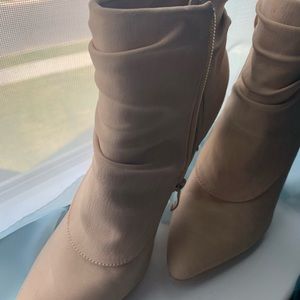 tan boot heel